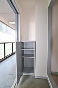 シューズボックス