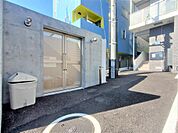 敷地内ごみ置き場