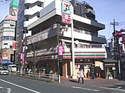 セブンイレブン府中駅北口店（２６２ｍ）