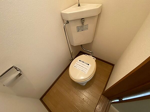 画像11:こちらはトイレです。清潔感があり、安心して使用できます。