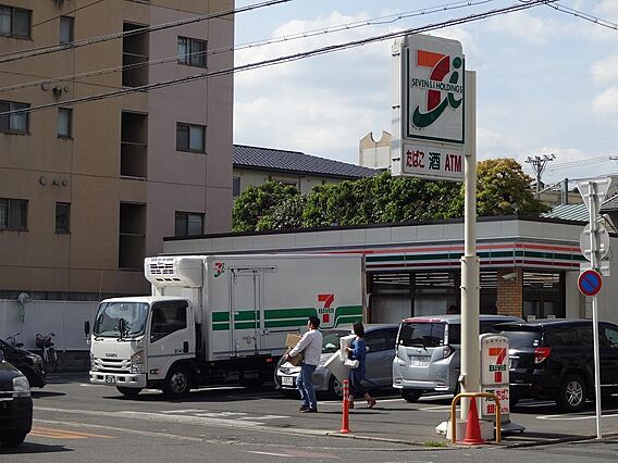 セブンイレブン...
