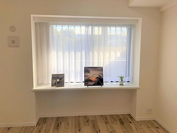 リビングには出...