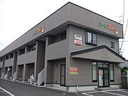 暖かみのある明るい外観