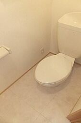 [トイレ] 清潔感のあるトイレですね