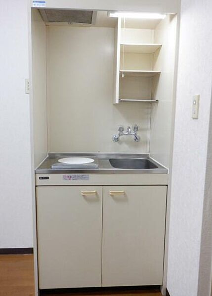 神奈川県横浜市鶴見区鶴見中央 賃貸マンション 4階 キッチン