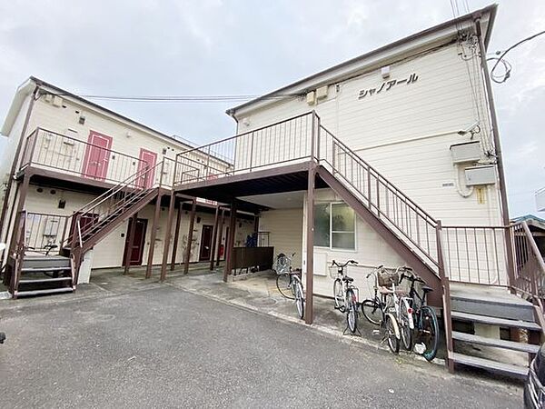 シャ・ノアール 1階 | 神奈川県鎌倉市大船 賃貸マンション 外観