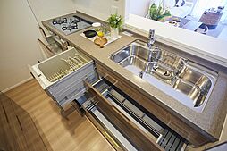 [キッチン] ビルトイン食洗器、浄水器一体型水栓付