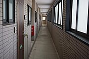 二階通路。悪天候でも安心。