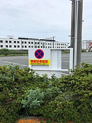 オフィスアイアイ駐車場