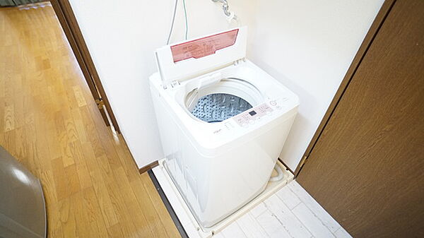画像10:洗濯機置き場
