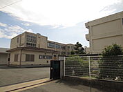 湖西市立鷲津中学校（700m）