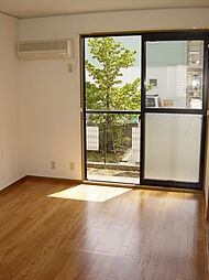 JR内房線 五井駅 バス10分 出津下車 徒歩10分の賃貸アパート 2階2DKのリビング/ダイニング