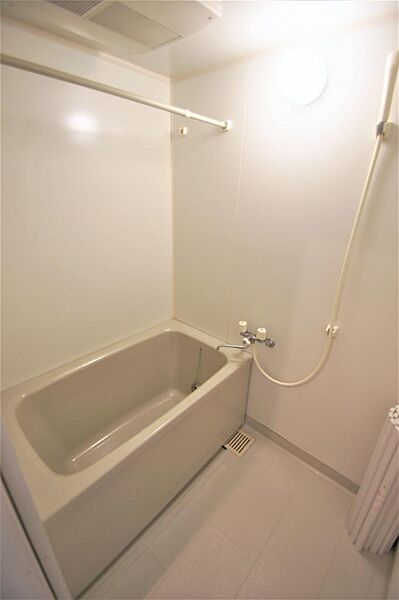 画像16:お風呂は追焚・浴室乾燥・暖房・２４時間換気機能付きです。