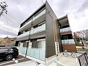 鉄骨造3階建てオートロックマンション