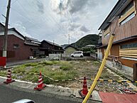 愛媛県宇和島市吉田町裡町82-5　82-6：物件画像