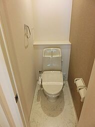 [トイレ] 洗浄機能付きのトイレです