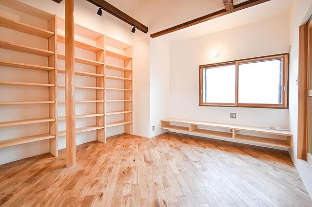 リビング/ダイニング 青梅市住江町