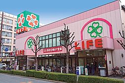 [周辺] 【スーパー】株式会社ライフコーポレーション神田和泉町店まで352ｍ