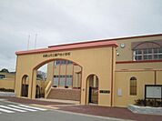 和歌山市立藤戸台小学校まで912m