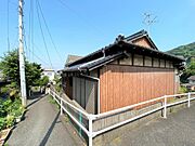 閑静な住宅街です。子育てにも安心ですね。
