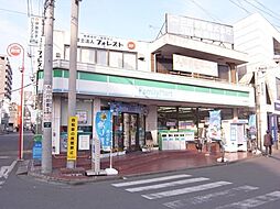 [周辺] ファミリーマート鶴ケ島駅前店 徒歩16分。コンビニ 1240m