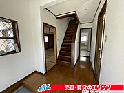 【玄関ロビー】