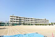 西条市立神拝小学校 278m