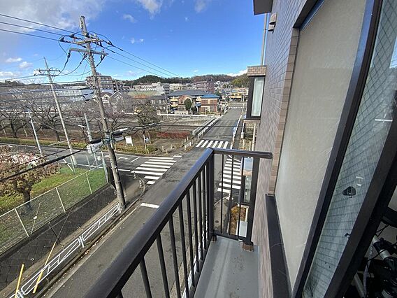 南側の窓からの...