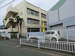 [周辺] 横浜市立中川中学校まで660m