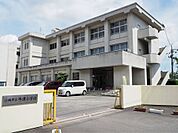 小城市立牛津小学校（916m）