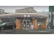 セブン・イレブン徳島佐古八番町店 352m