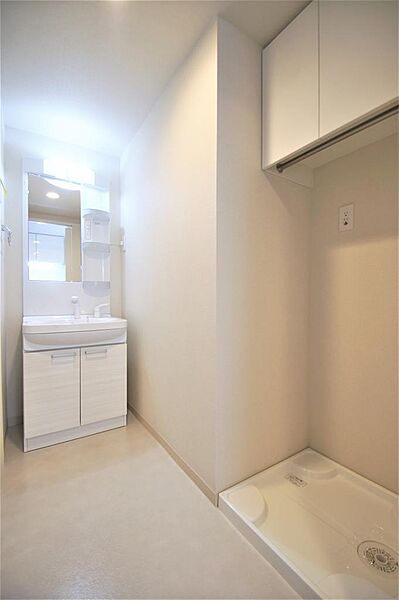 画像20:洗面所、室内洗濯機置き場、防水パンは備え付けです。