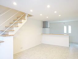 Hygge（ヒュッゲ） Ａ 3LDKのリビング/ダイニング