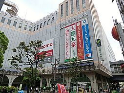 [周辺] 東急プラザ蒲田まで590m、JR蒲田駅と東急蒲田駅をつなぐ駅ビルです。