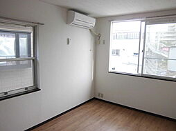 クリスタルハイツ 102 1階1Kのリビング/ダイニング