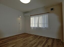 ドルチェヴィータＯＹ 205 2階1Kの寝室