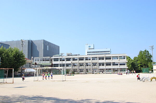画像24:小学校「広島市立天満小学校まで912ｍ」