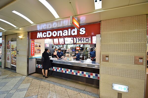 画像28:【ファーストフード】マクドナルドなんばウォーク店まで876ｍ