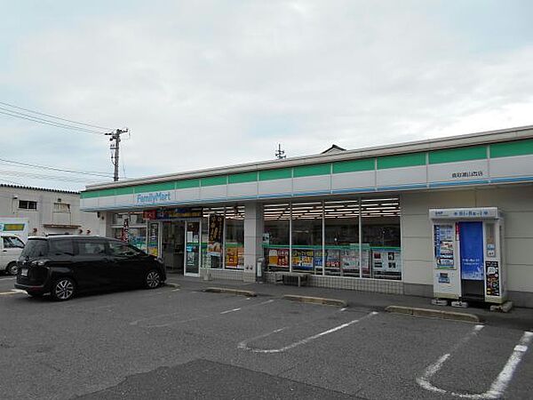 画像25:ファミリーマート鳥取湖山西店591m