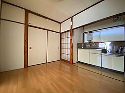居間