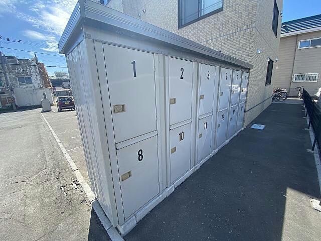 その他