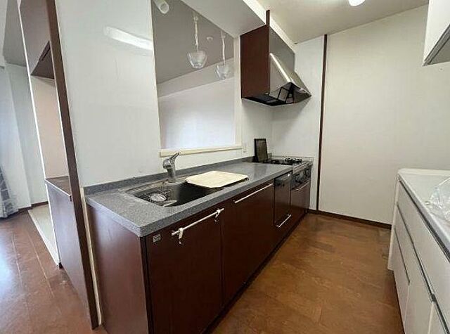 キッチン エイルマンション城崎ロイヤルコート 8階/8