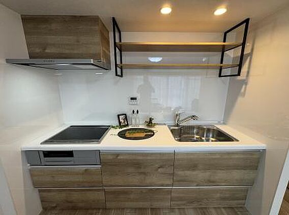 ッチンは家族の...