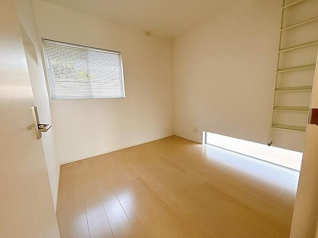 室内 福山市青葉台2丁目