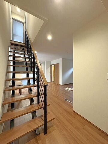 リビング/ダイニング 伊予市下吾川