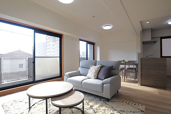 リビング/ダイニング クレイドル西原駅東 3階/-