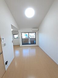 サンメゾン 203 2階1LDKのリビング/ダイニング