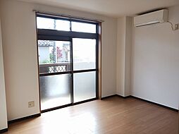 スウィートスクエアIII 102 1階2DKのリビング/ダイニング