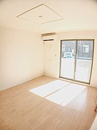 イリーゼ　Ｄ 105 1階1LDKのリビング/ダイニング