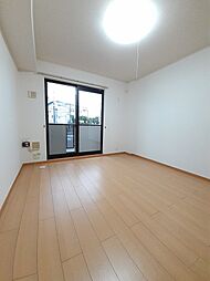 アヴィタシオン　Ｋ 102 1階ワンルームのリビング/ダイニング